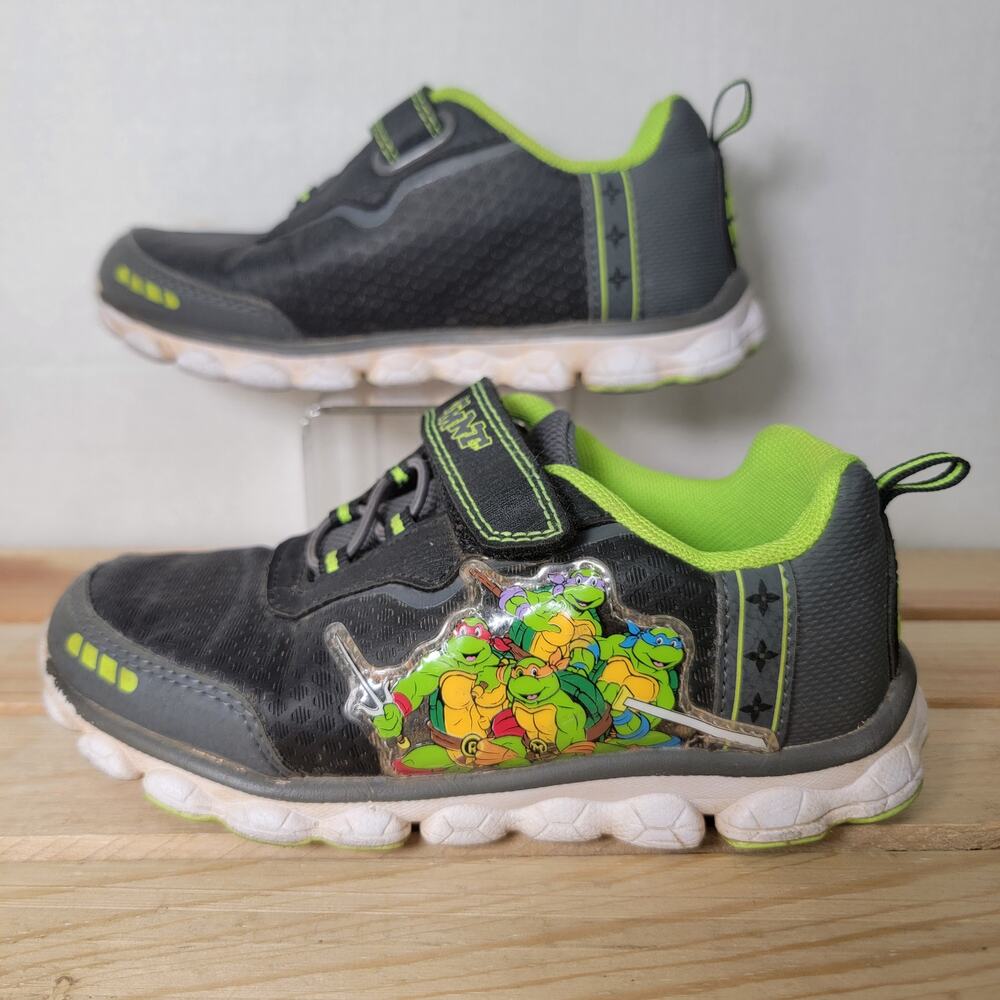 Teenage Mutant Ninja Turtles TMNT Toddler Black Lite-Up Sneakers - Size 12